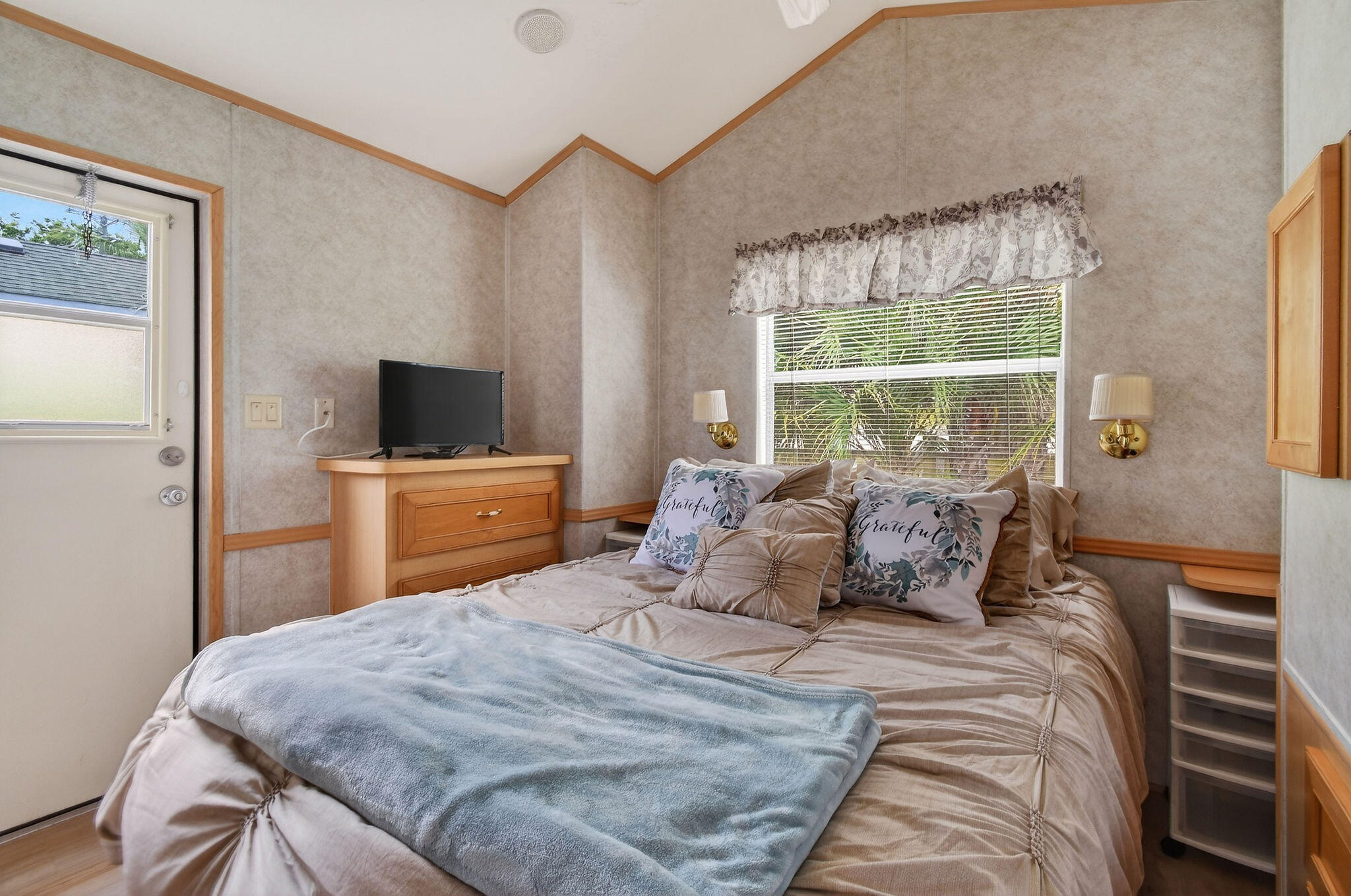 900 Juno Ocean Walk 2