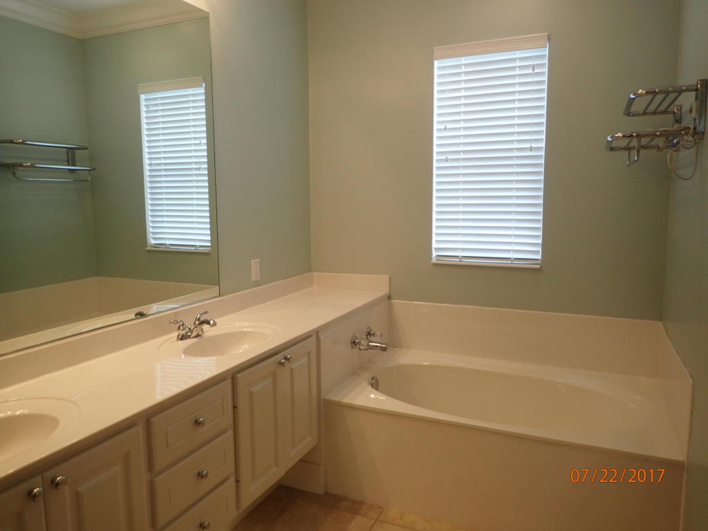 2577 E Community Drive