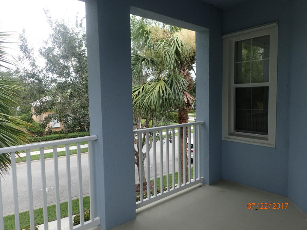 2577 E Community Drive