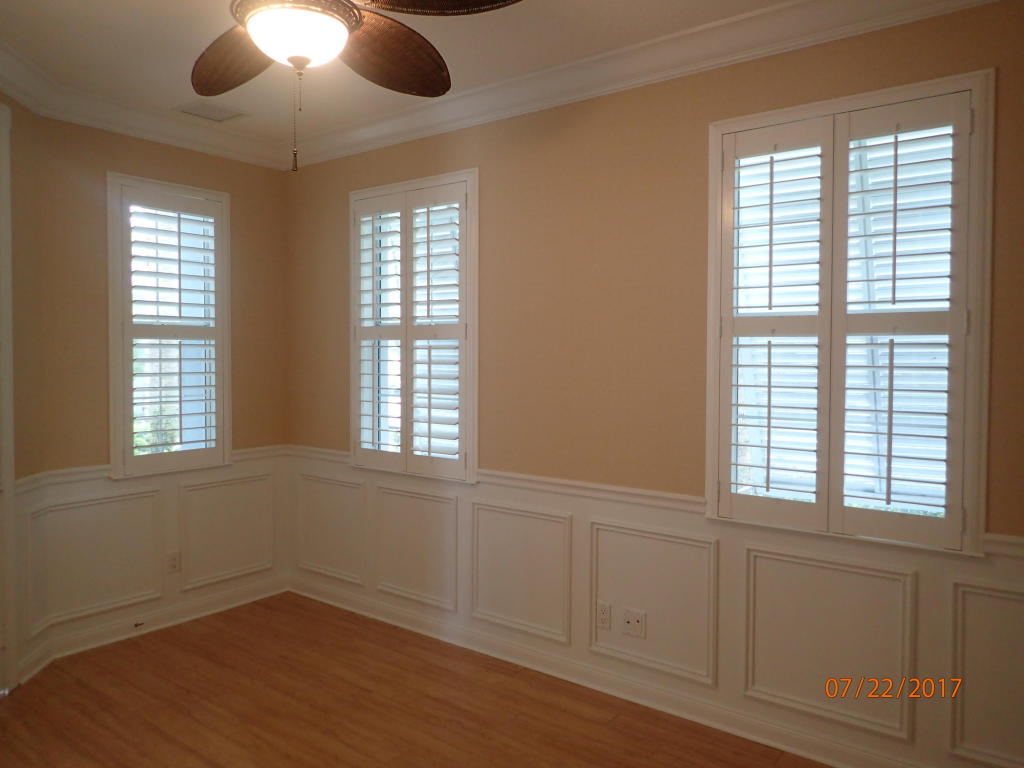 2577 E Community Drive