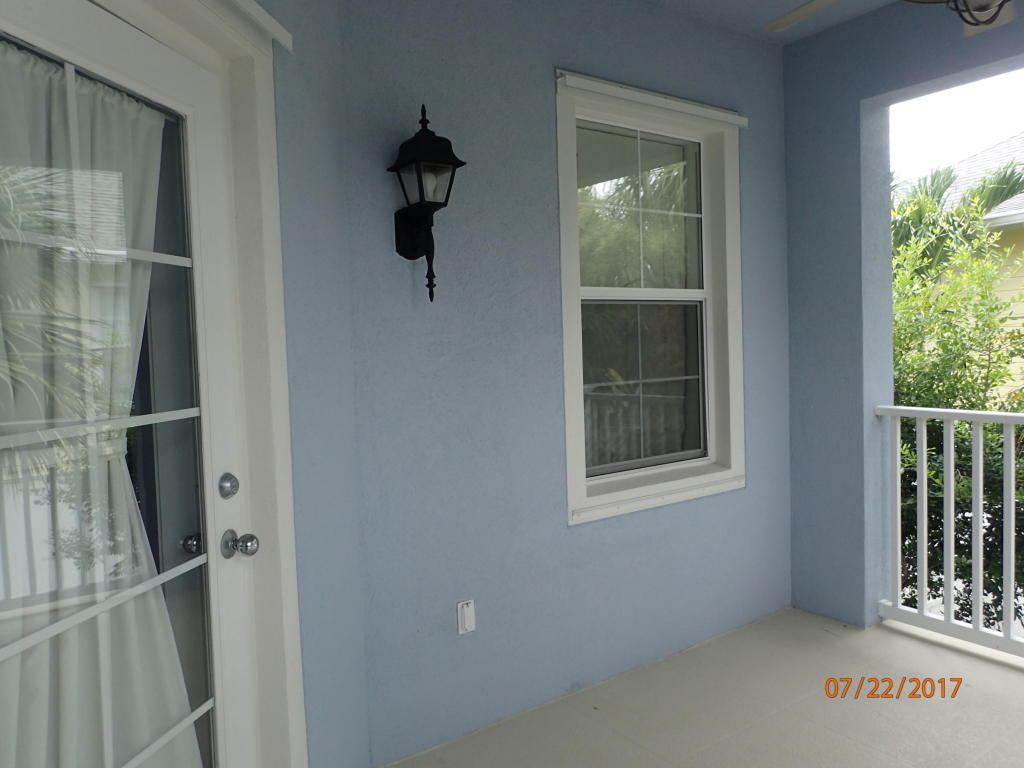 2577 E Community Drive