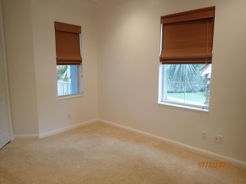 2577 E Community Drive