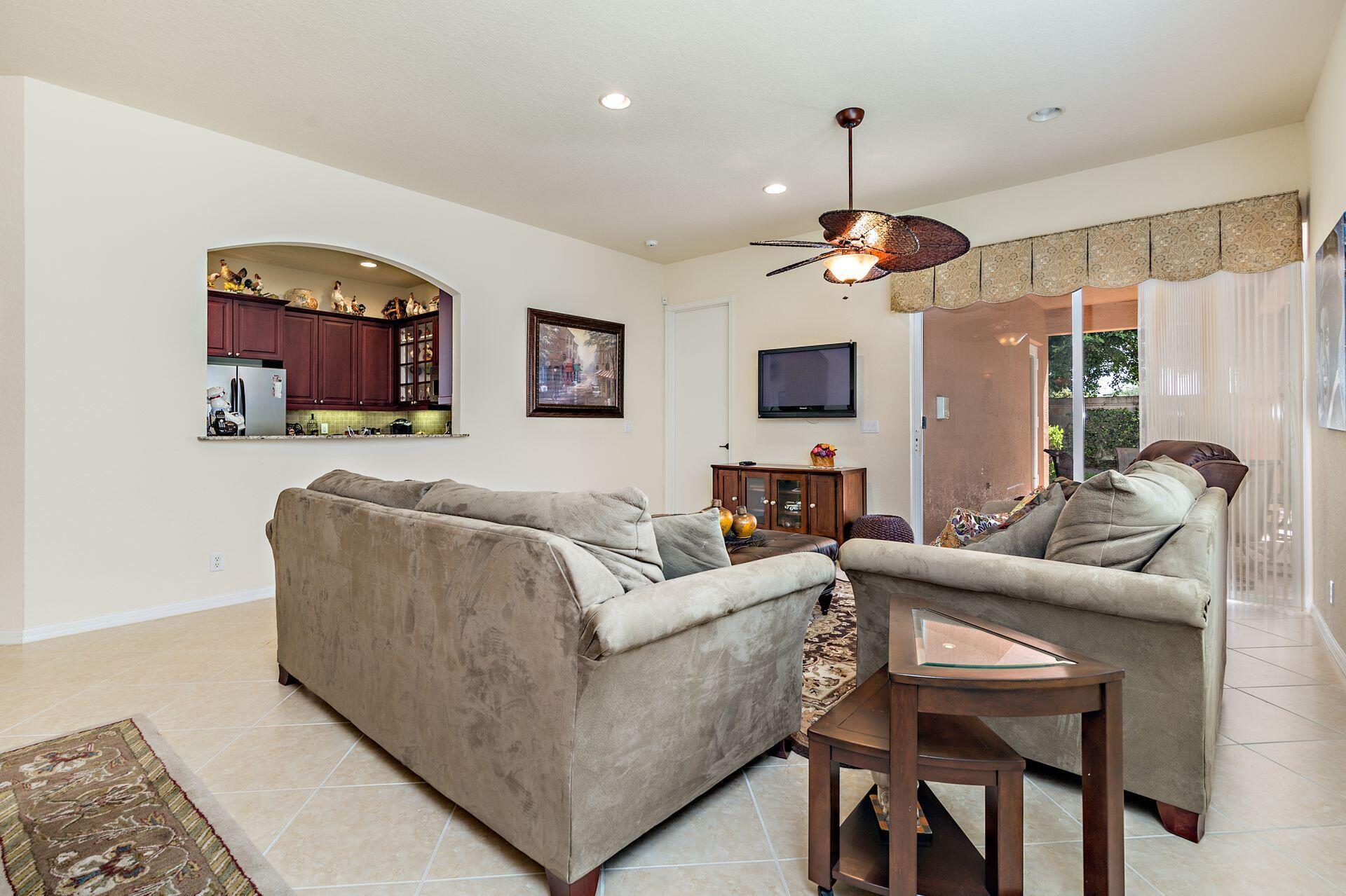 177 Isle Verde Way