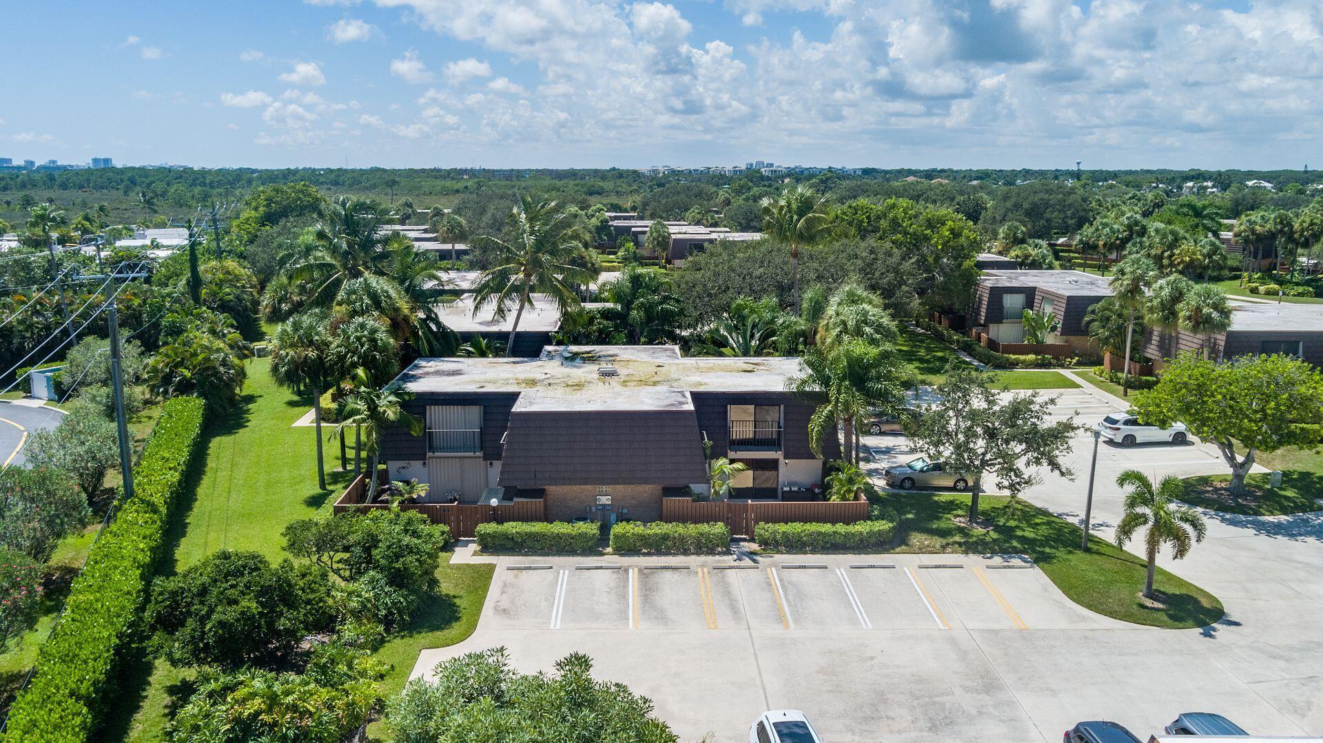 1613 16th Court 22a
