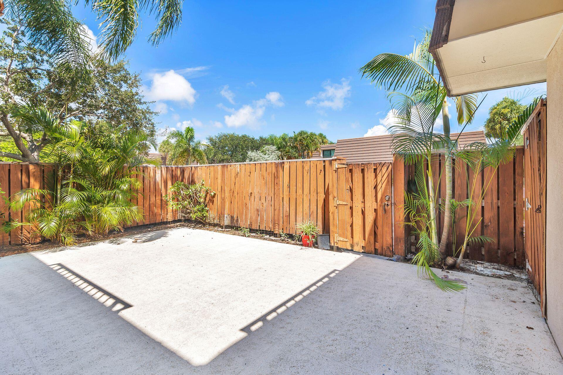1613 16th Court 22a