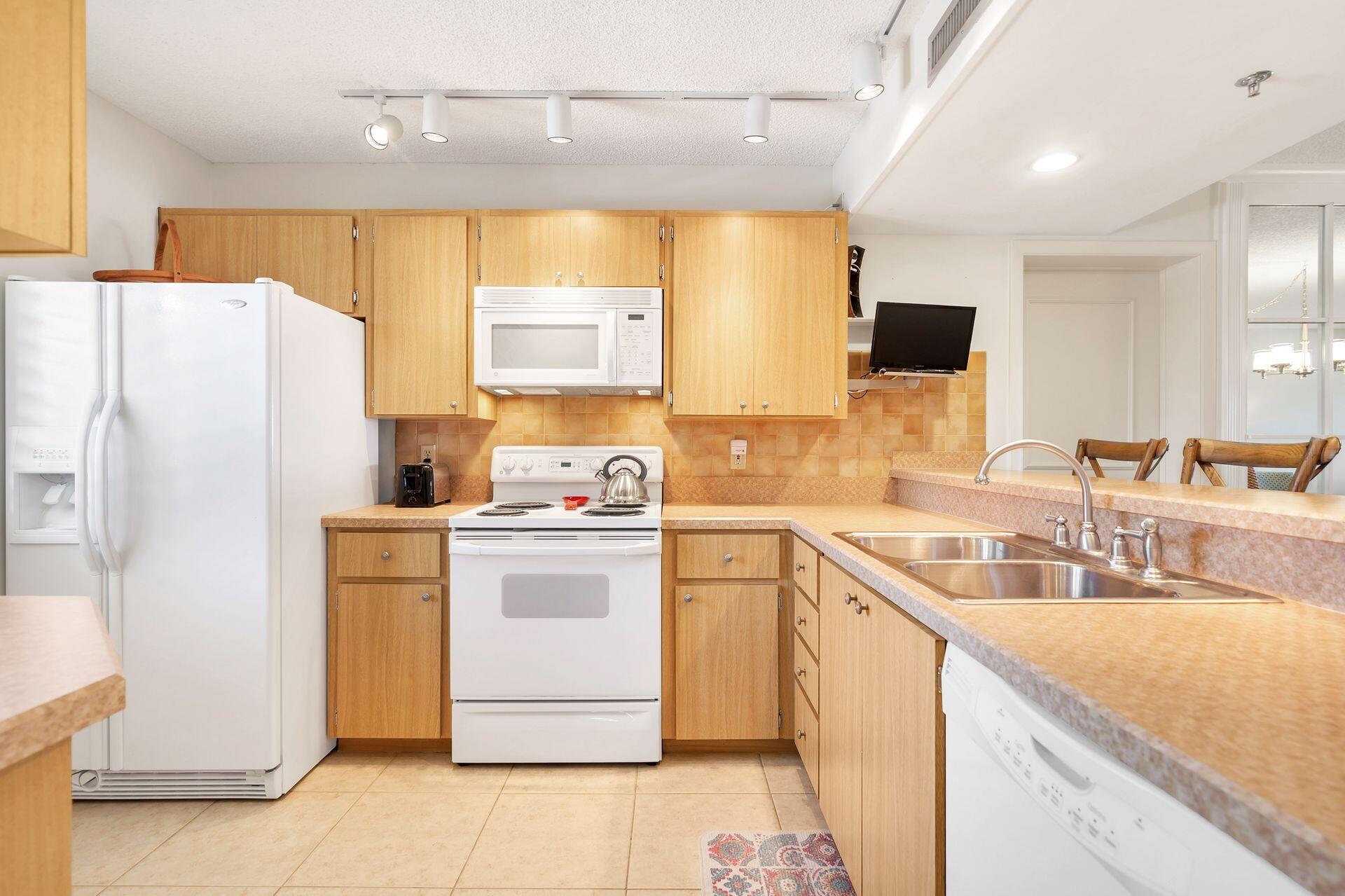 201 Ocean Bluffs Boulevard 306