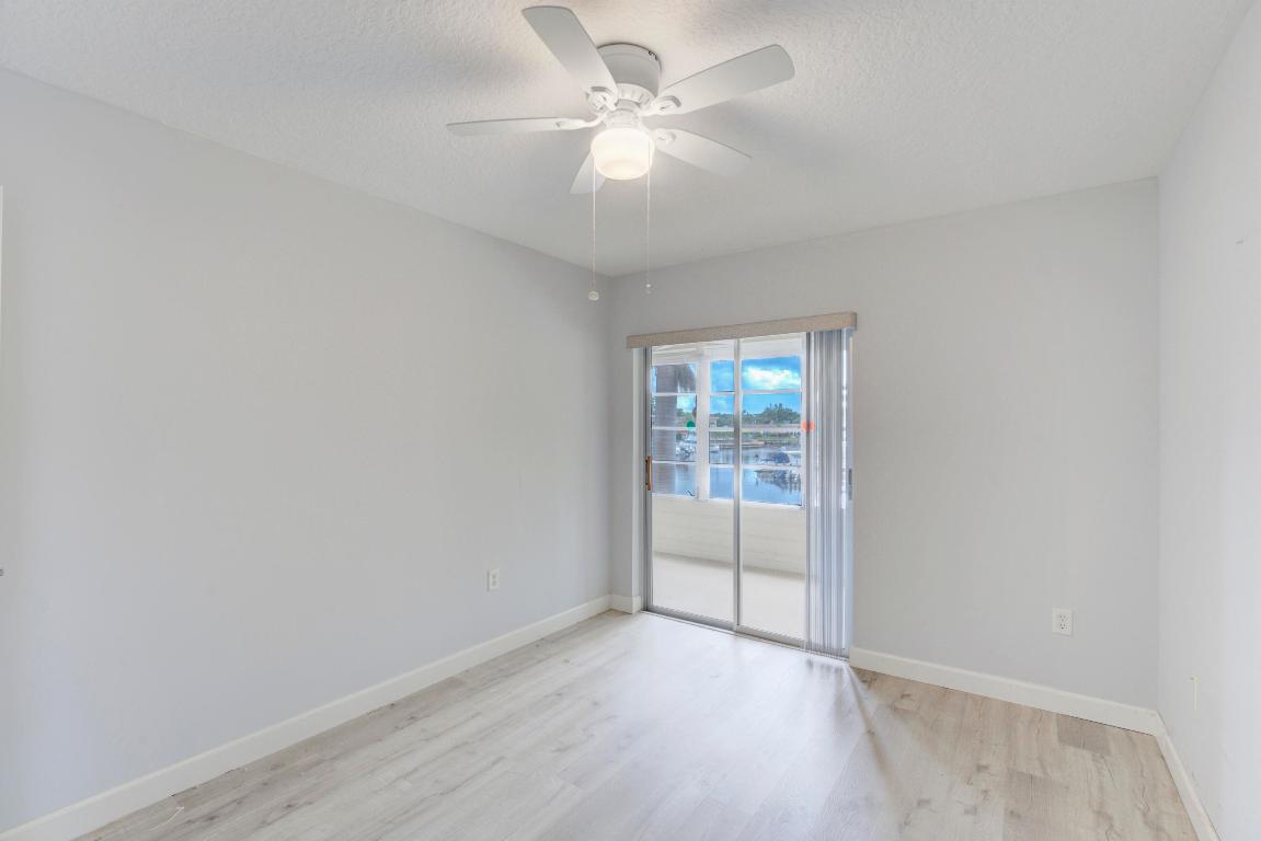 2600 S Kanner Highway V8