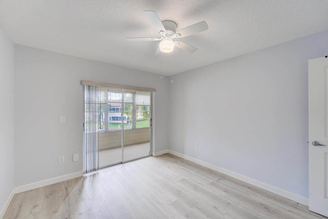 2600 S Kanner Highway V8