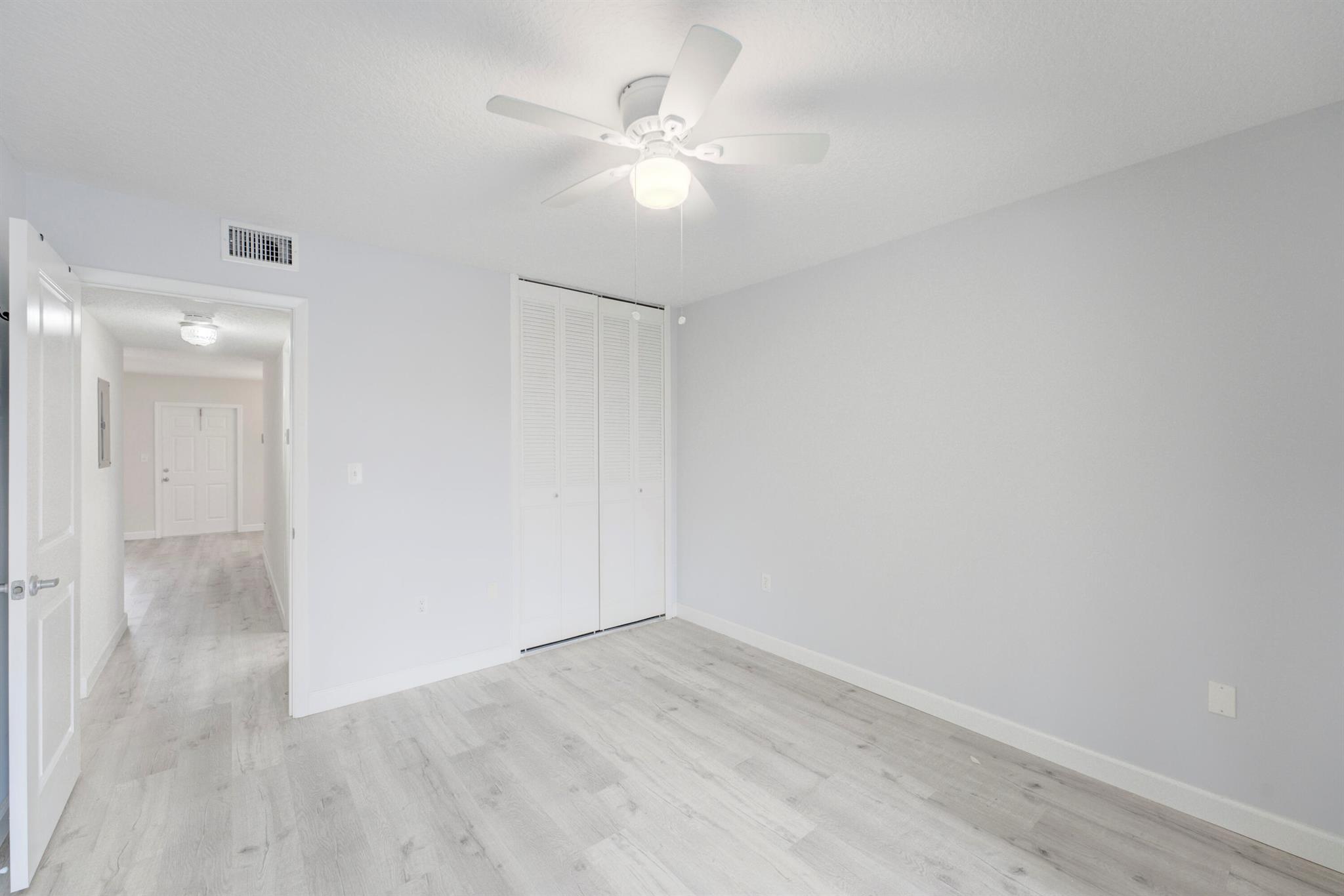 2600 S Kanner Highway V8
