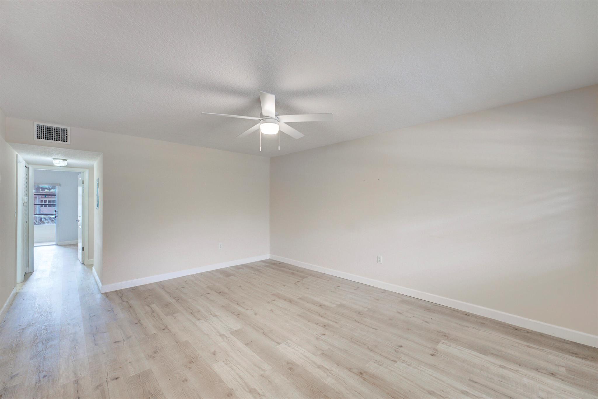 2600 S Kanner Highway V8