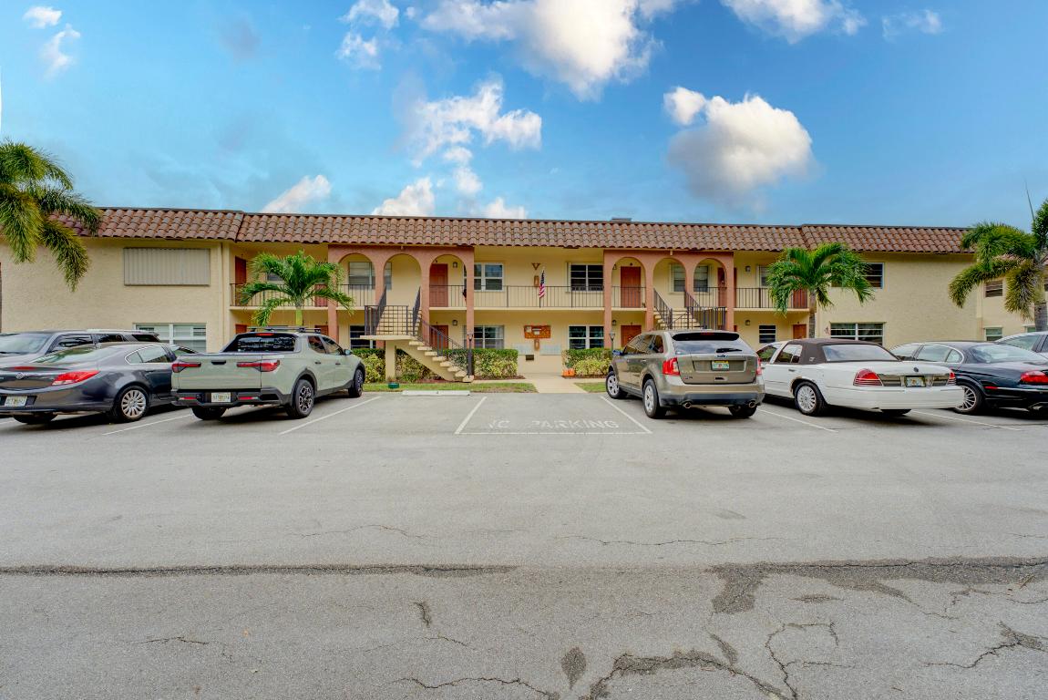 2600 S Kanner Highway V8