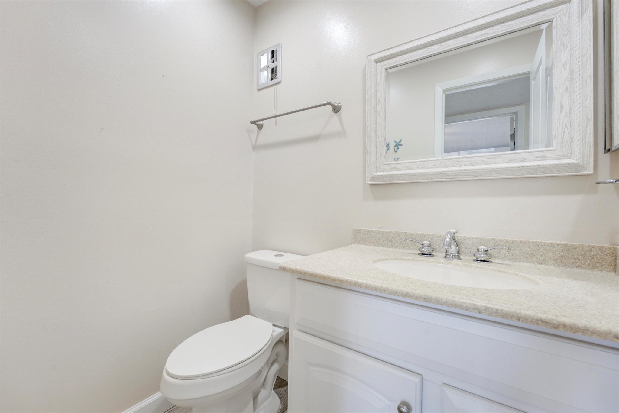 2600 S Kanner Highway V8