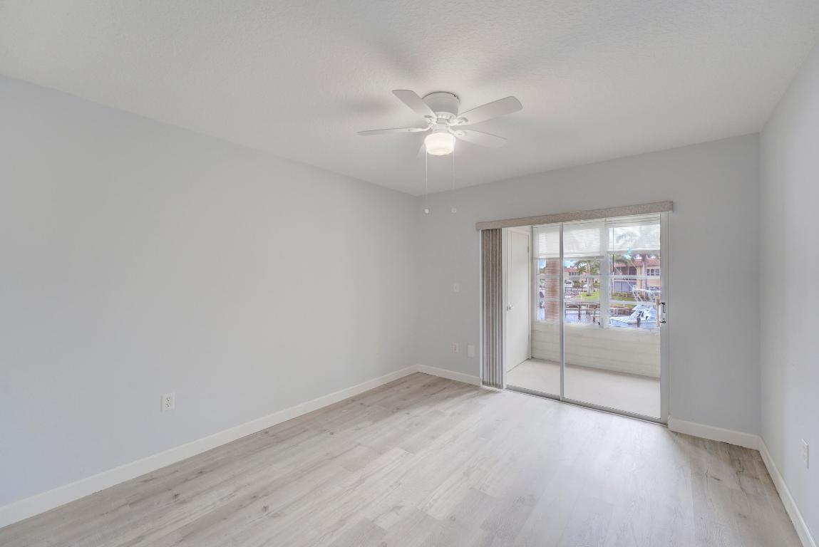 2600 S Kanner Highway V8