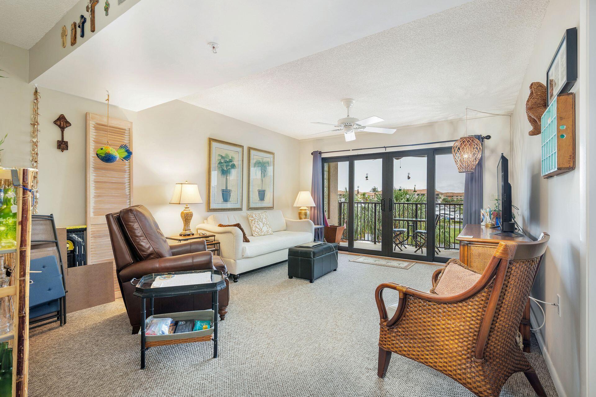 601 Seafarer Circle 302