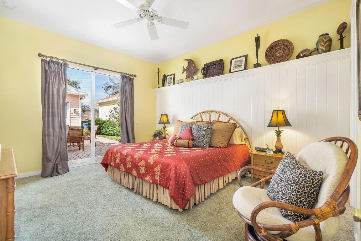 242 New Haven Boulevard