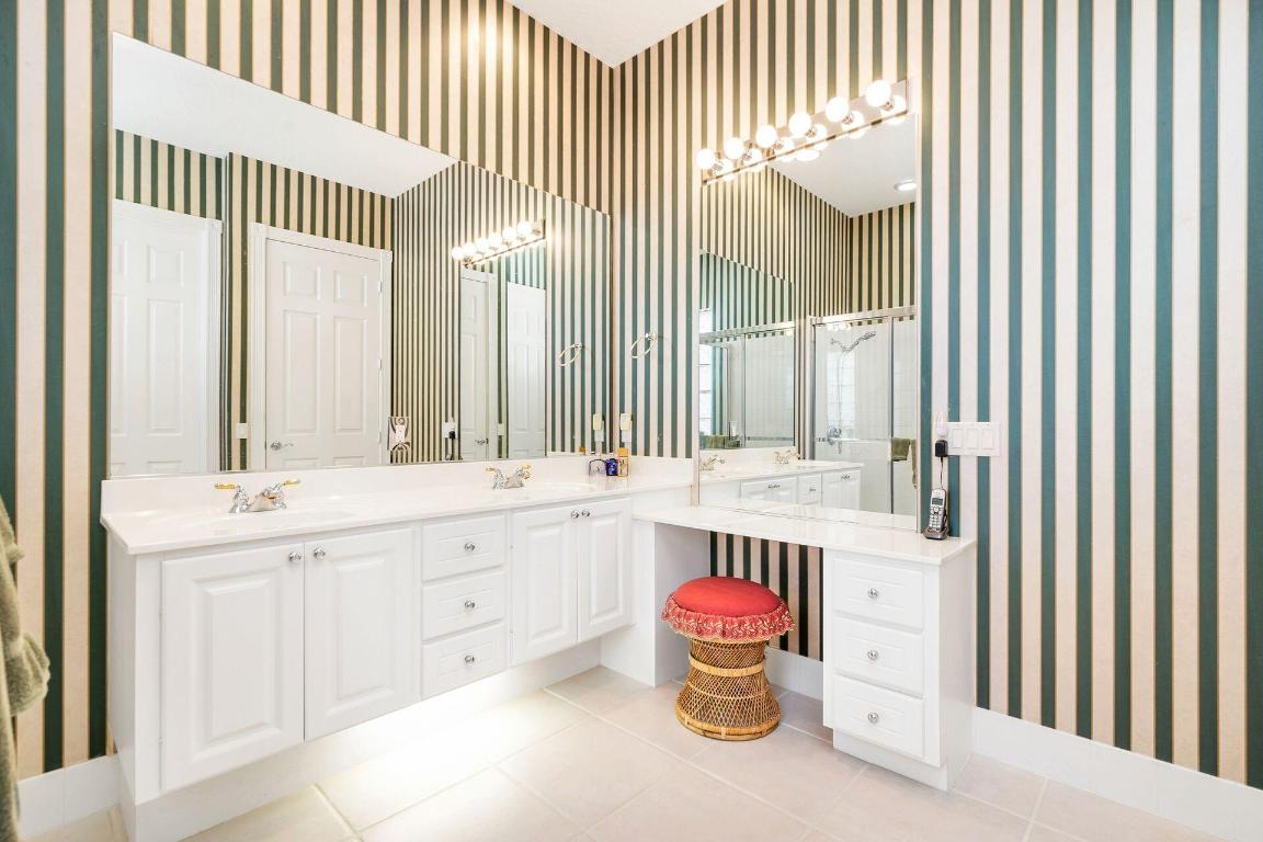 242 New Haven Boulevard