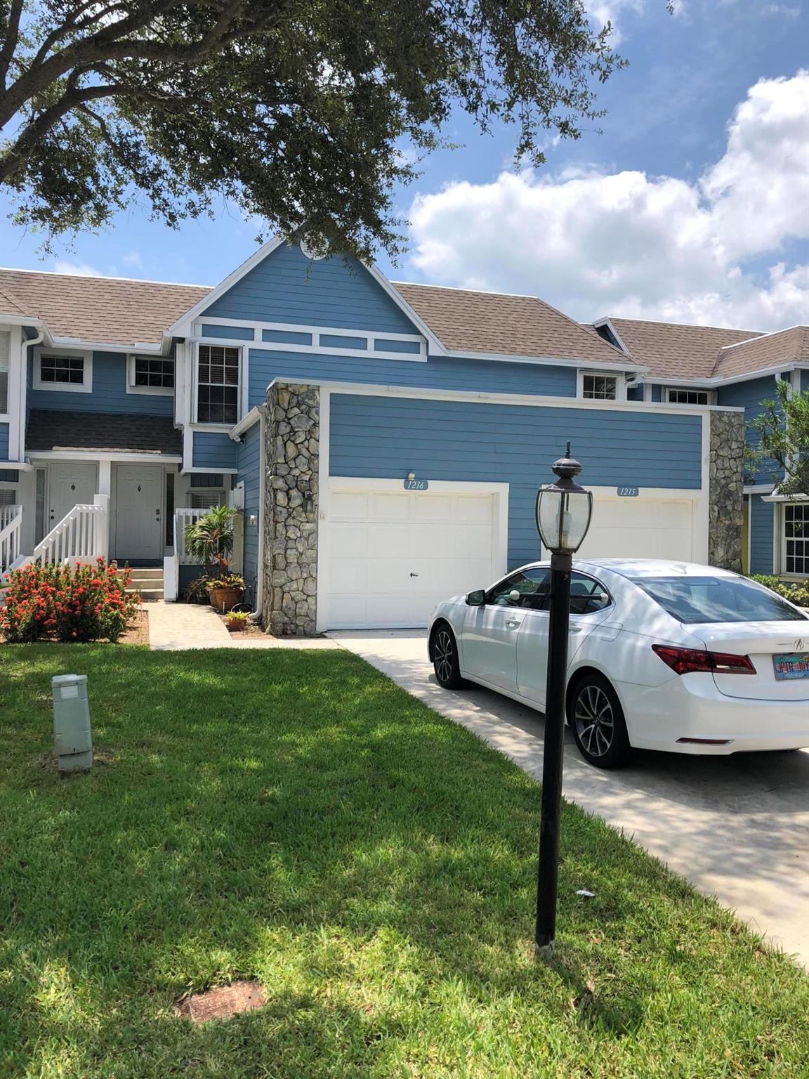 1216 Ocean Dunes Circle