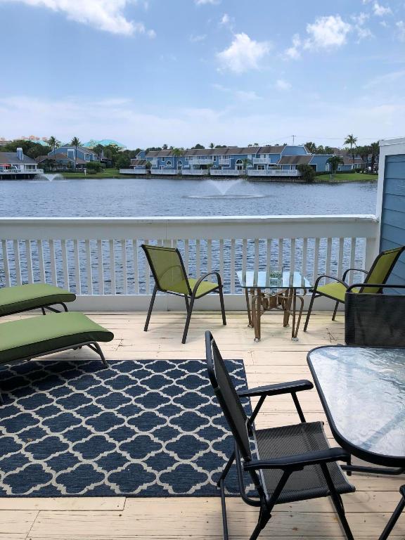 1216 Ocean Dunes Circle