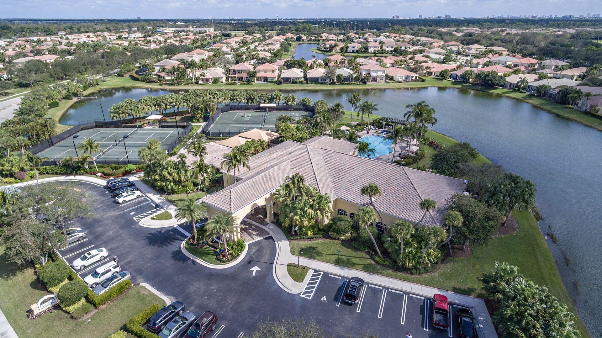 177 Isle Verde Way