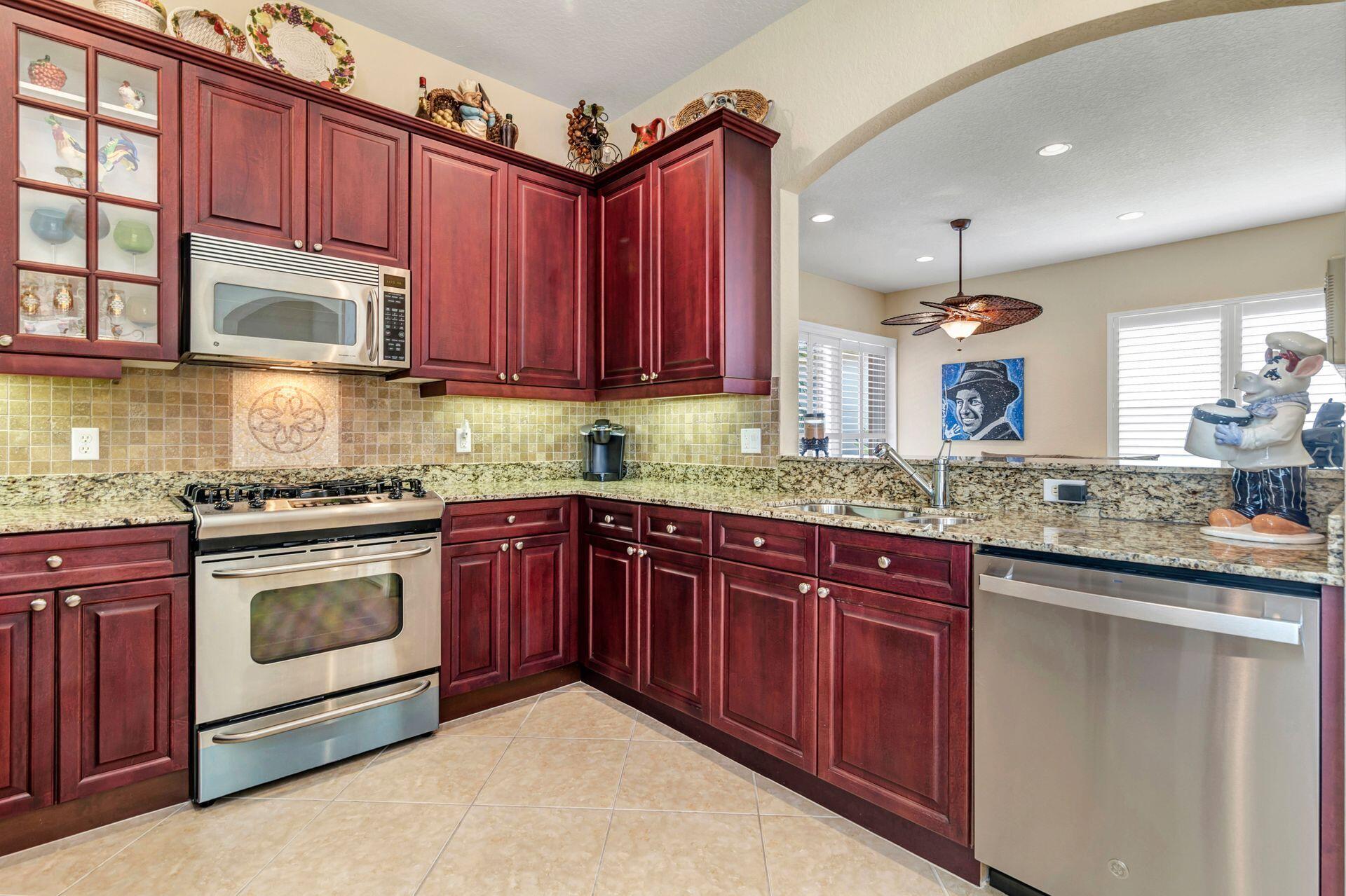 177 Isle Verde Way