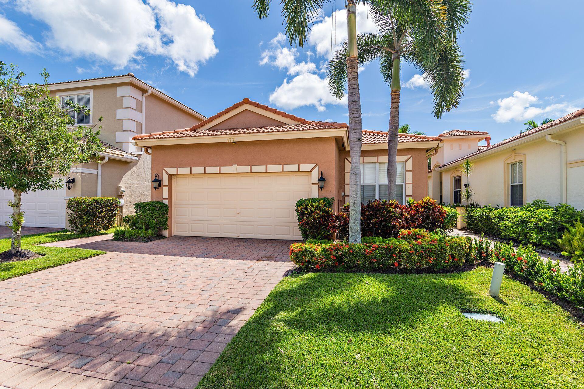 177 Isle Verde Way
