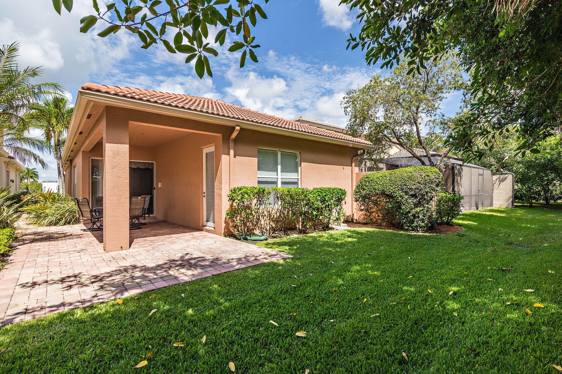177 Isle Verde Way