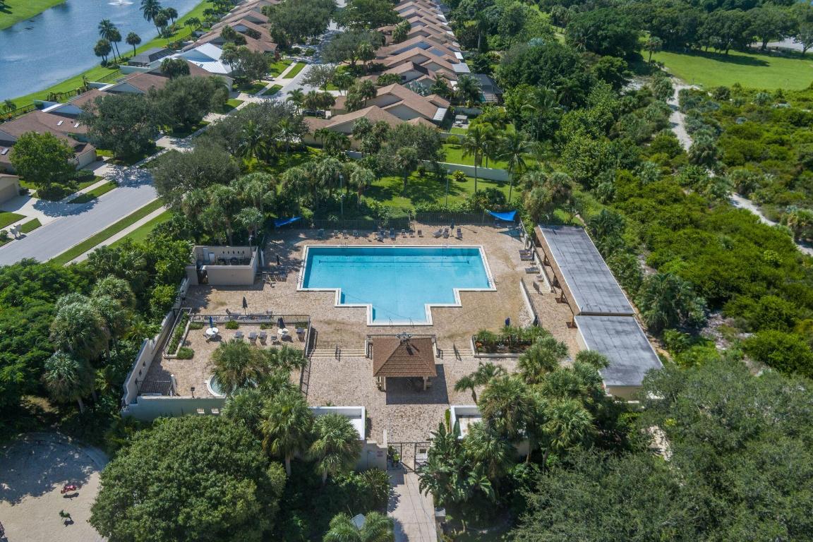 2422 24th Court 133-C