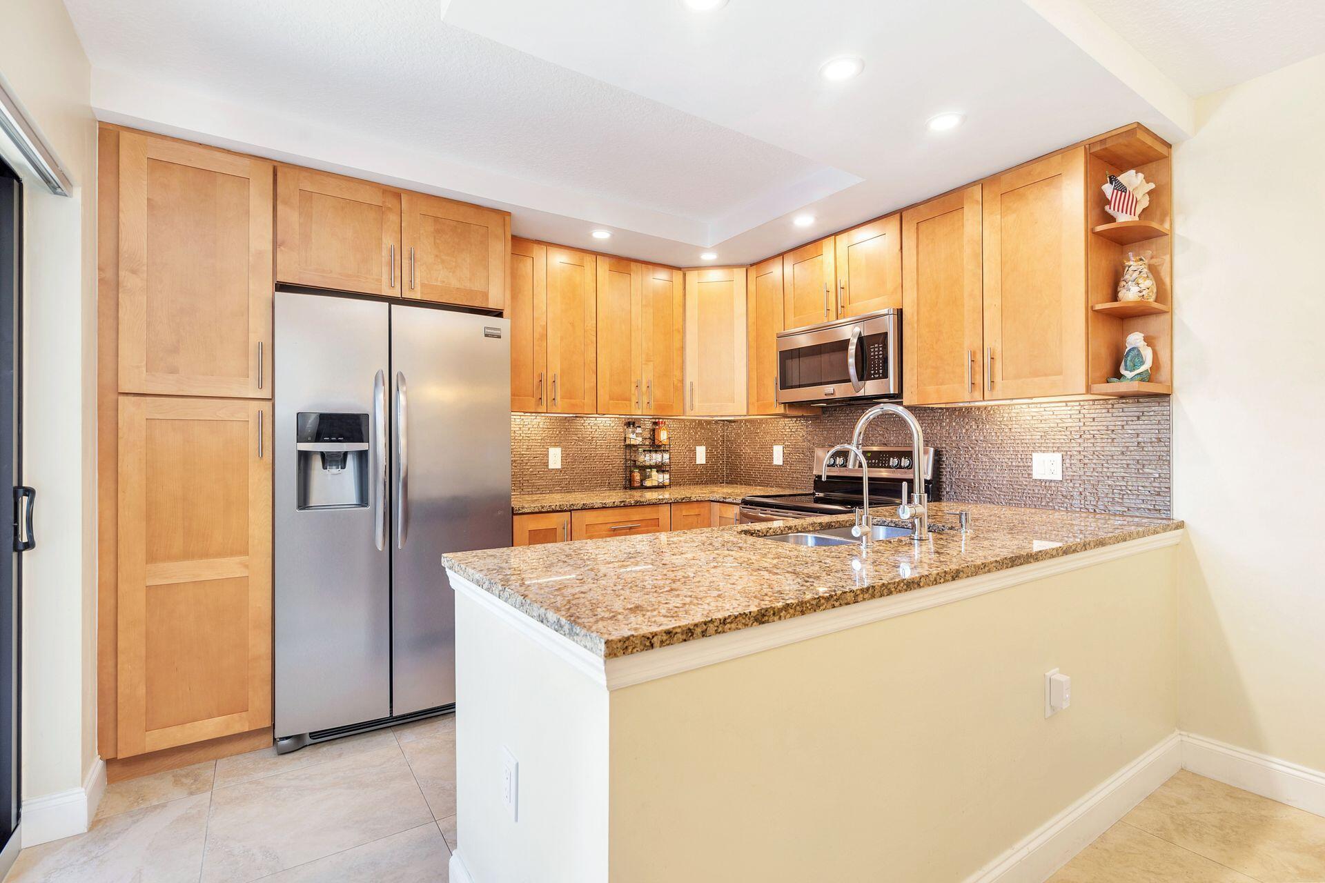 1523 15th Court 77a