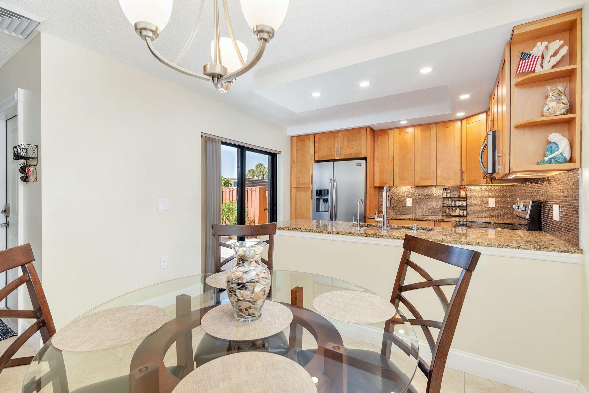 1523 15th Court 77a