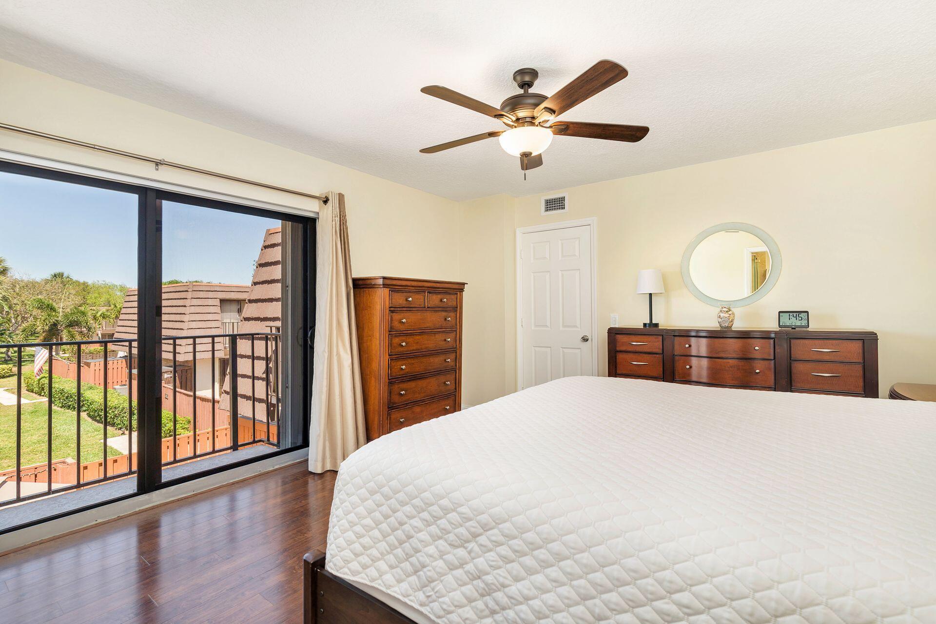 1523 15th Court 77a