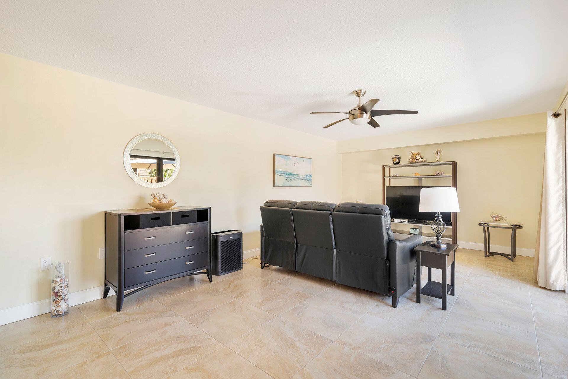 1523 15th Court 77a