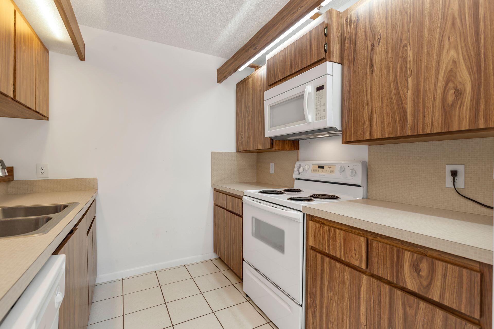 2308 23rd Court 48d