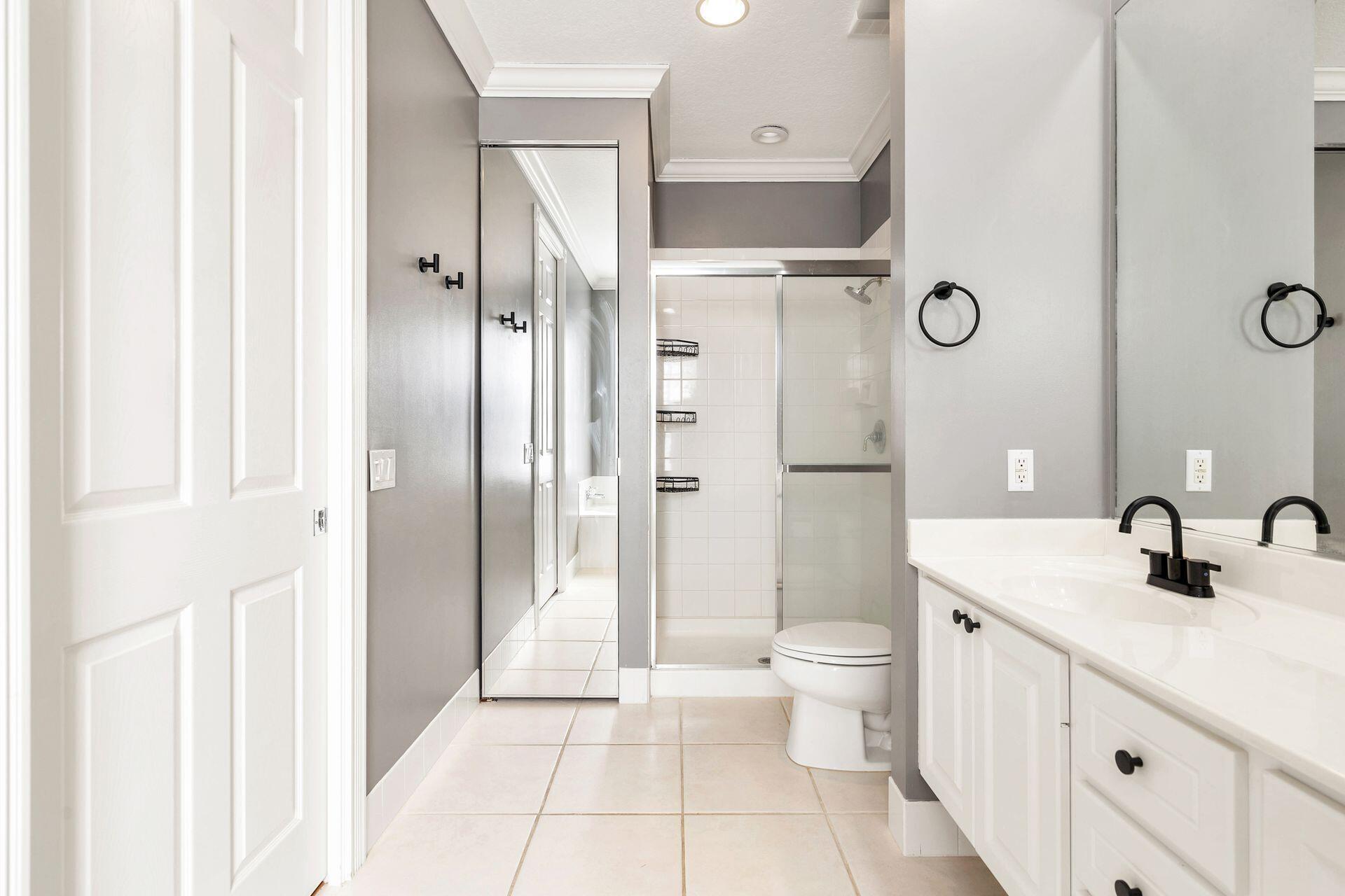 214 New Haven Boulevard