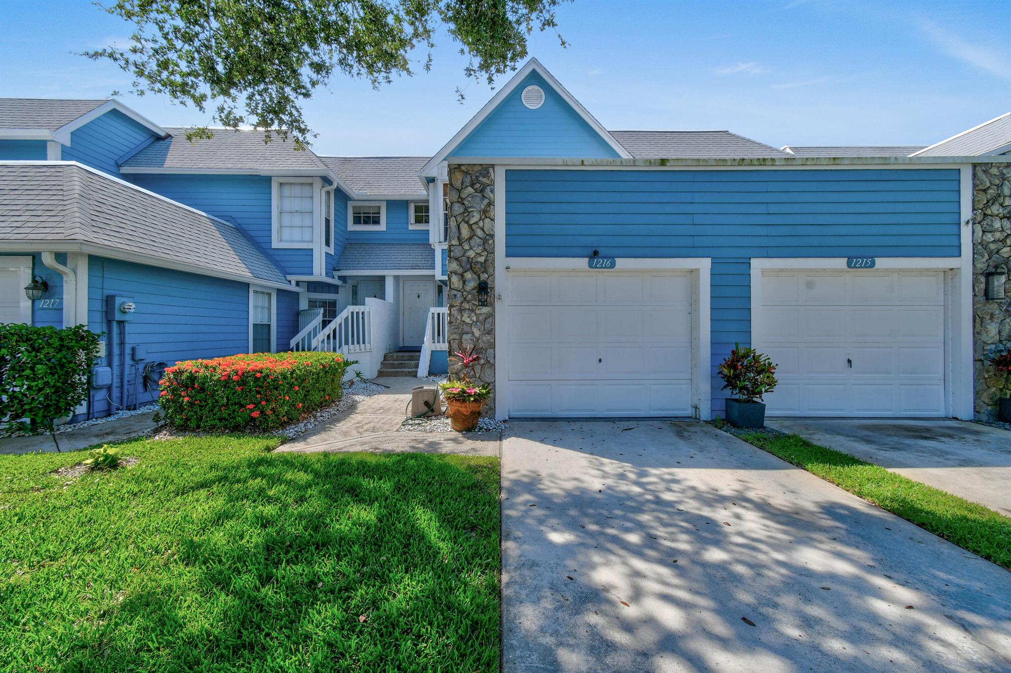 1216 Ocean Dunes Circle