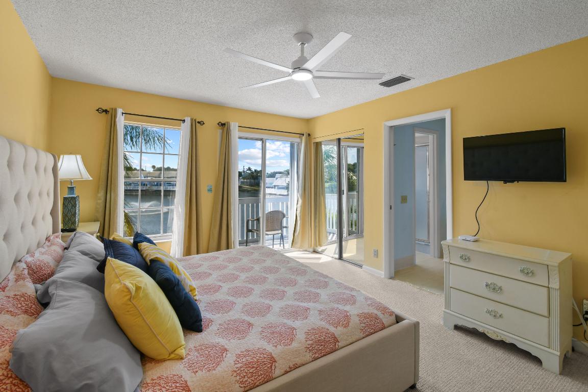 1216 Ocean Dunes Circle