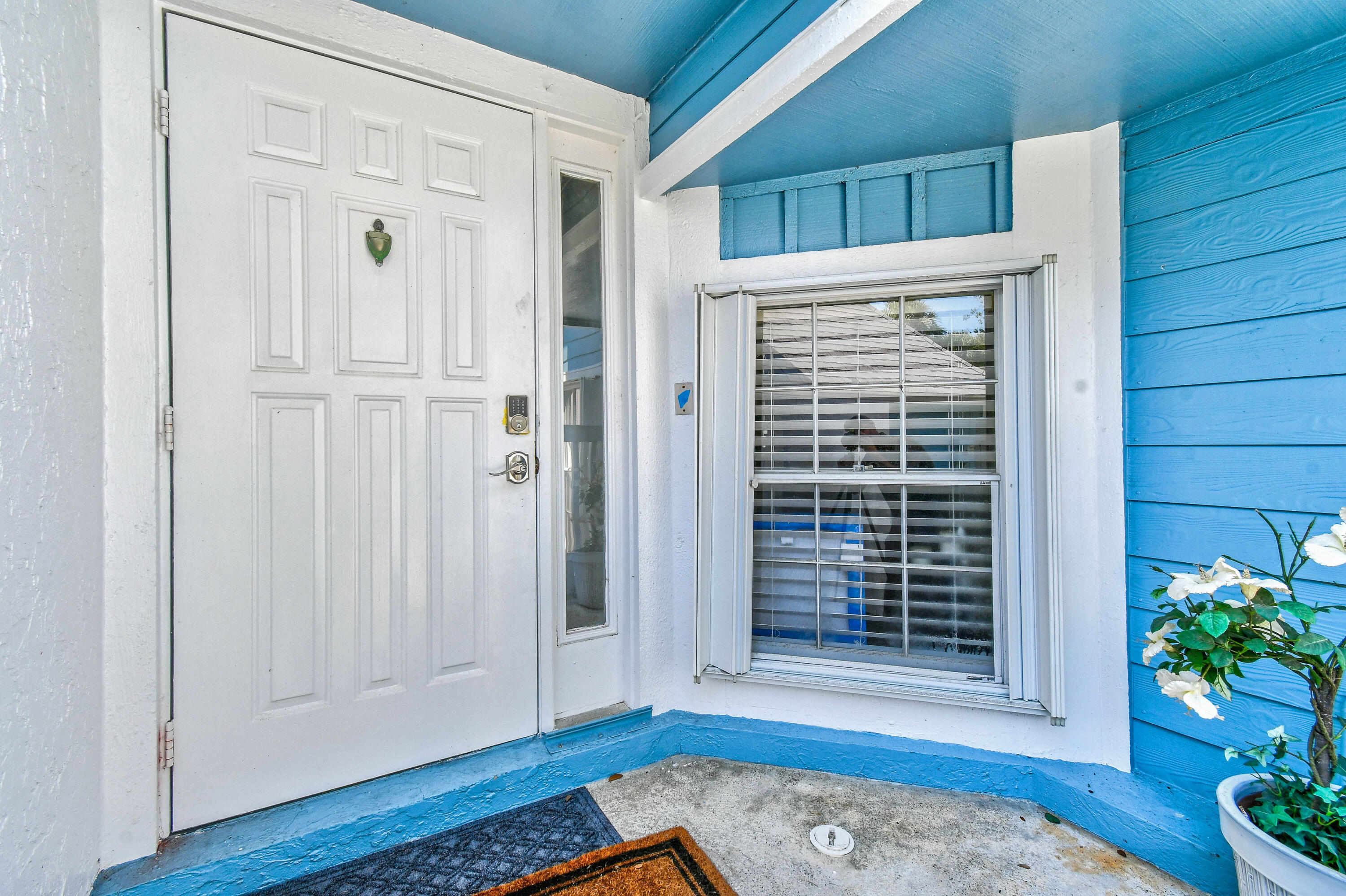 1216 Ocean Dunes Circle