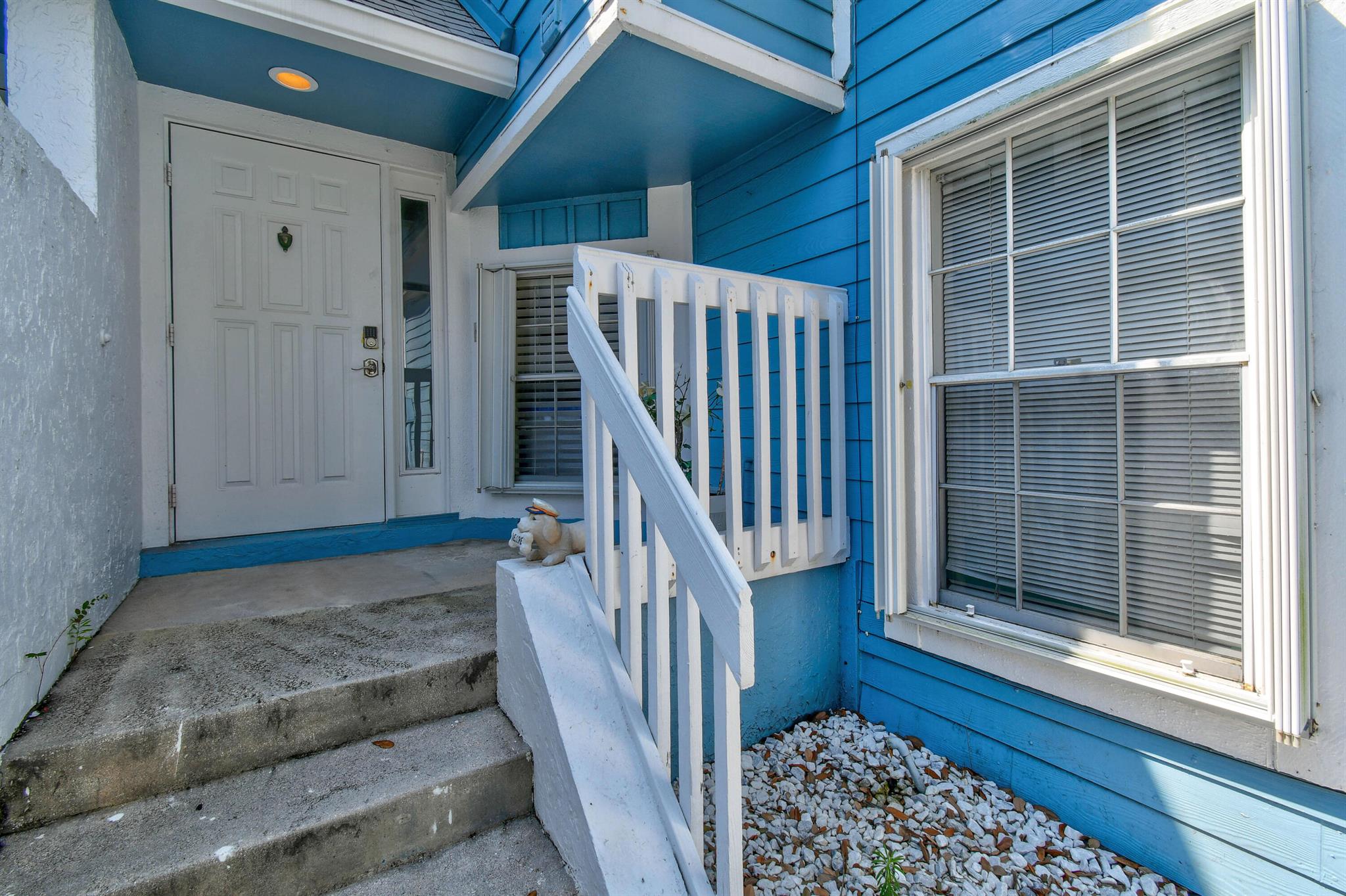 1216 Ocean Dunes Circle