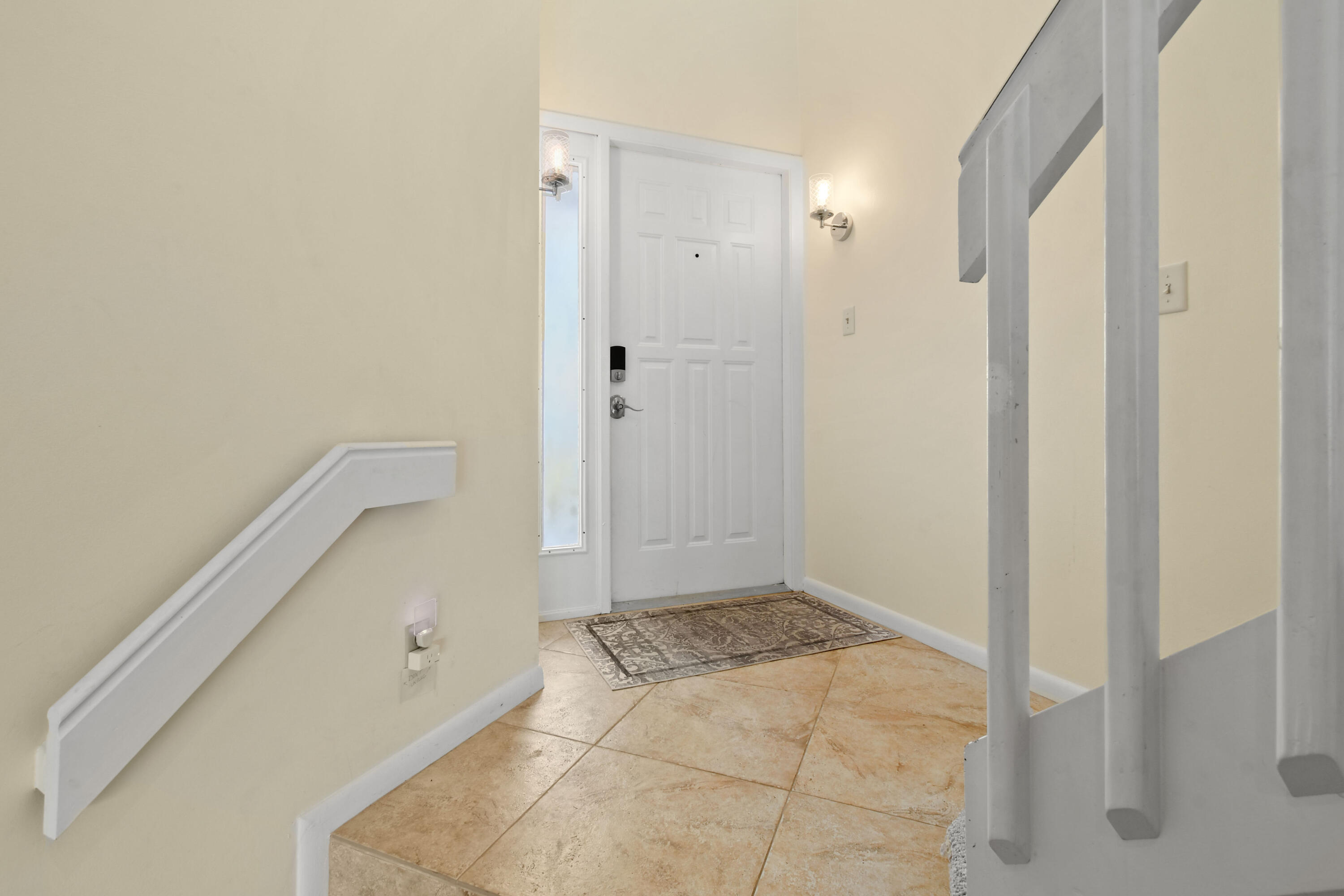 1216 Ocean Dunes Circle