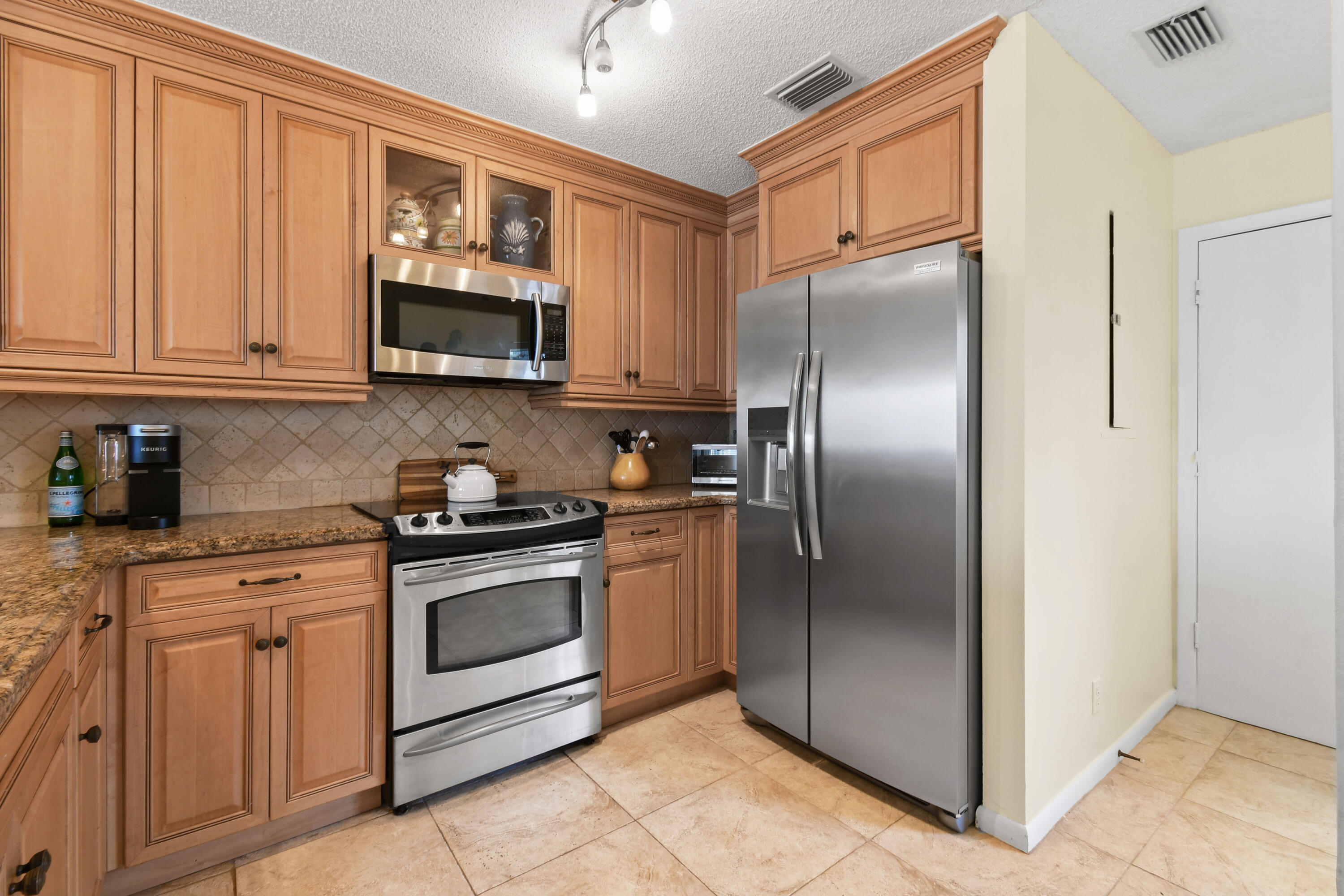 1216 Ocean Dunes Circle