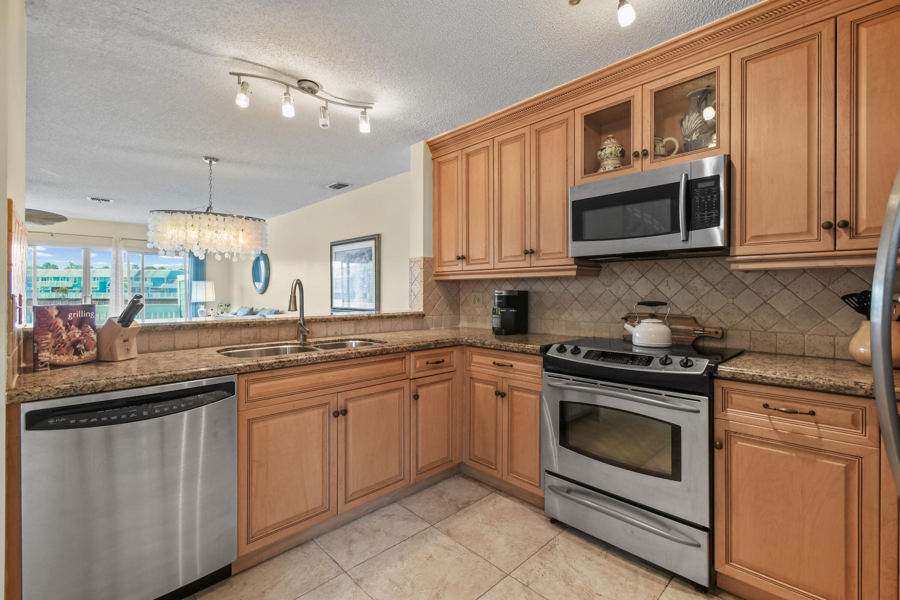 1216 Ocean Dunes Circle