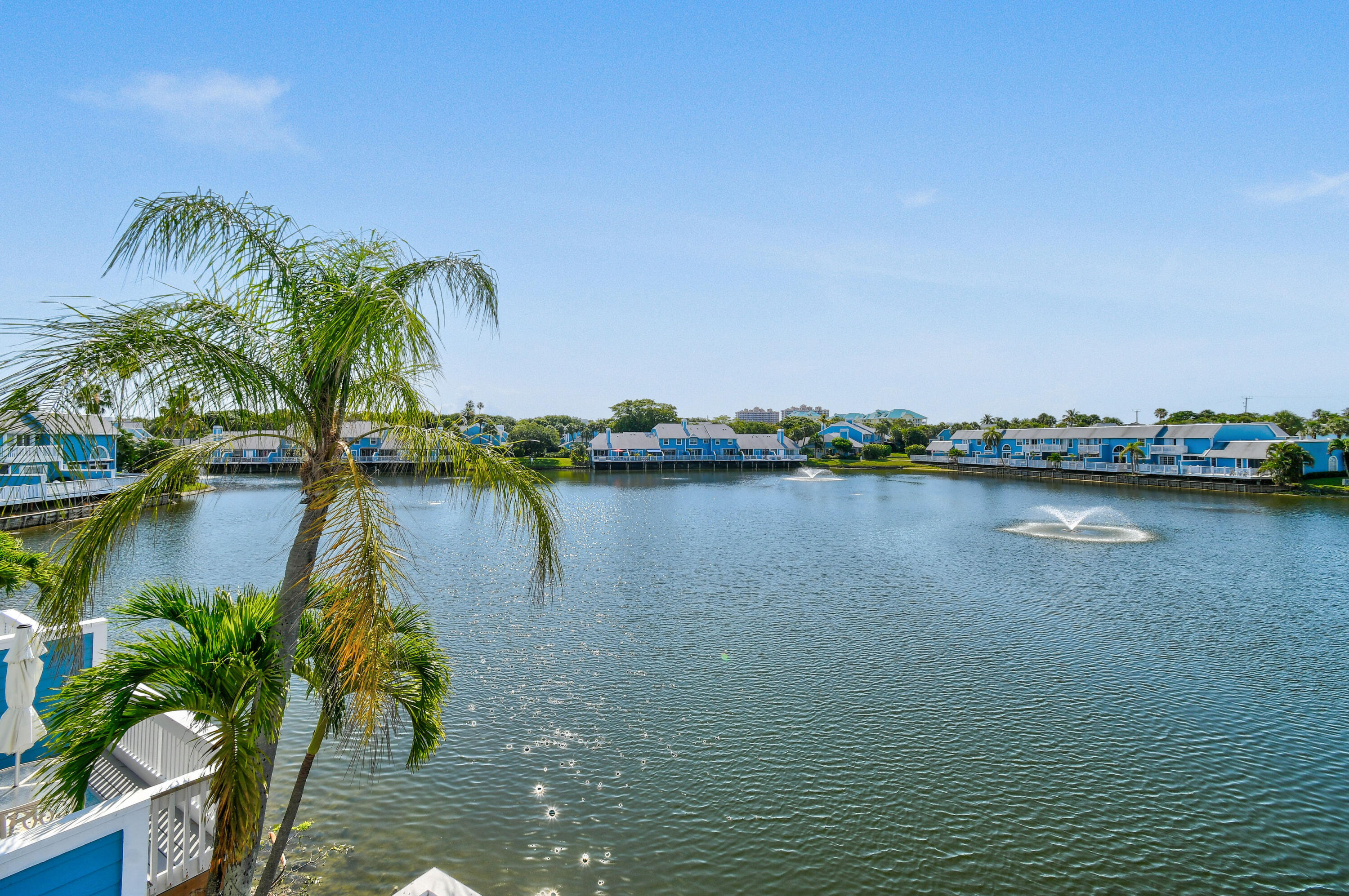 1216 Ocean Dunes Circle