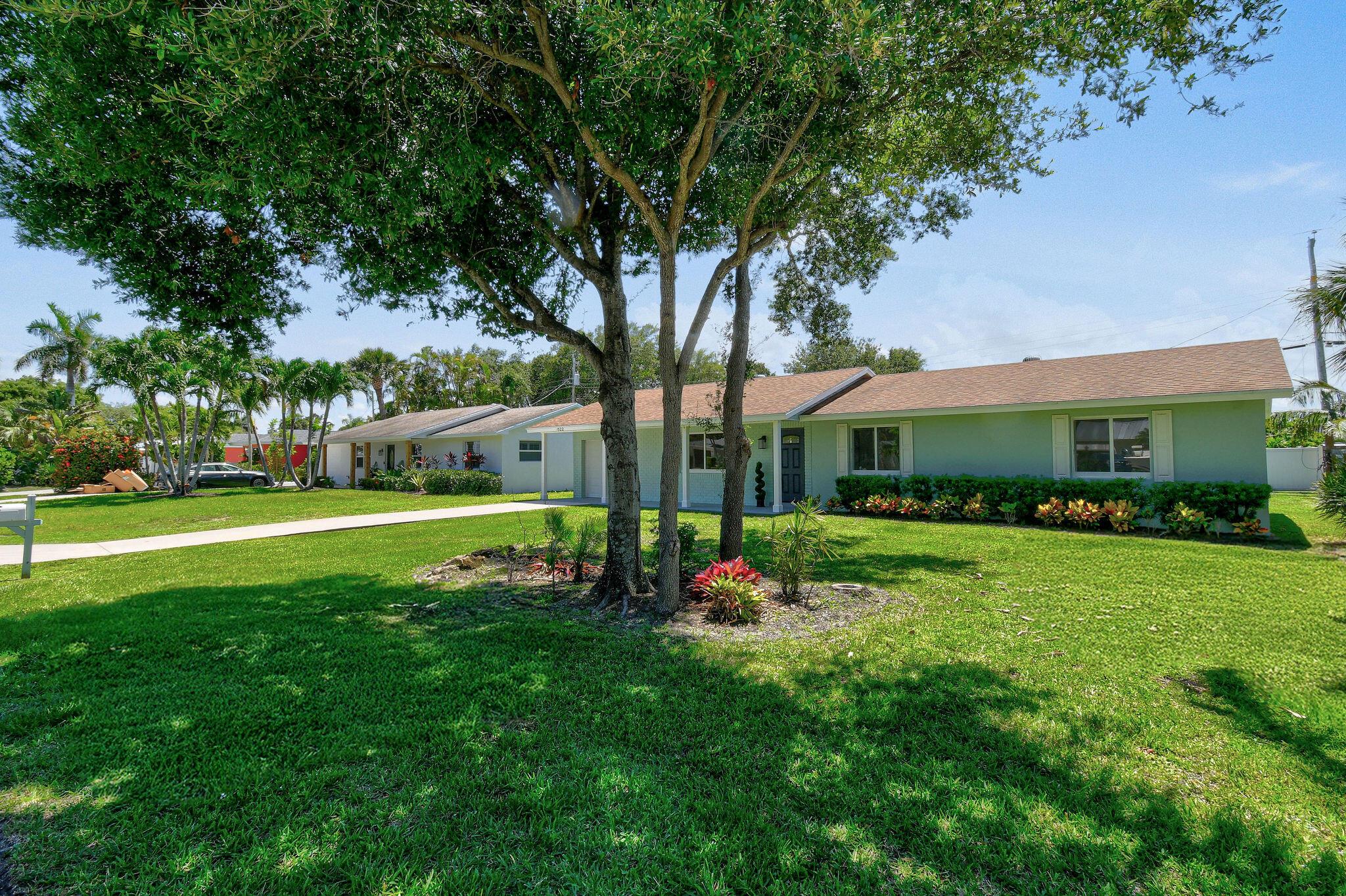 1522 Lance Road