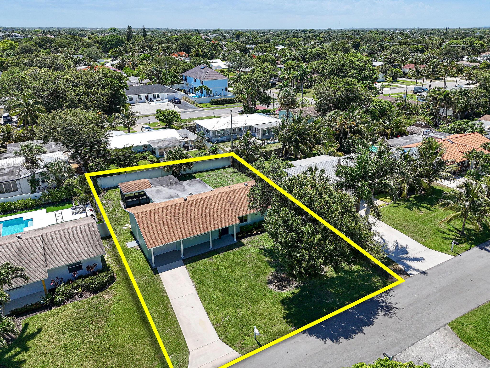 1522 Lance Road