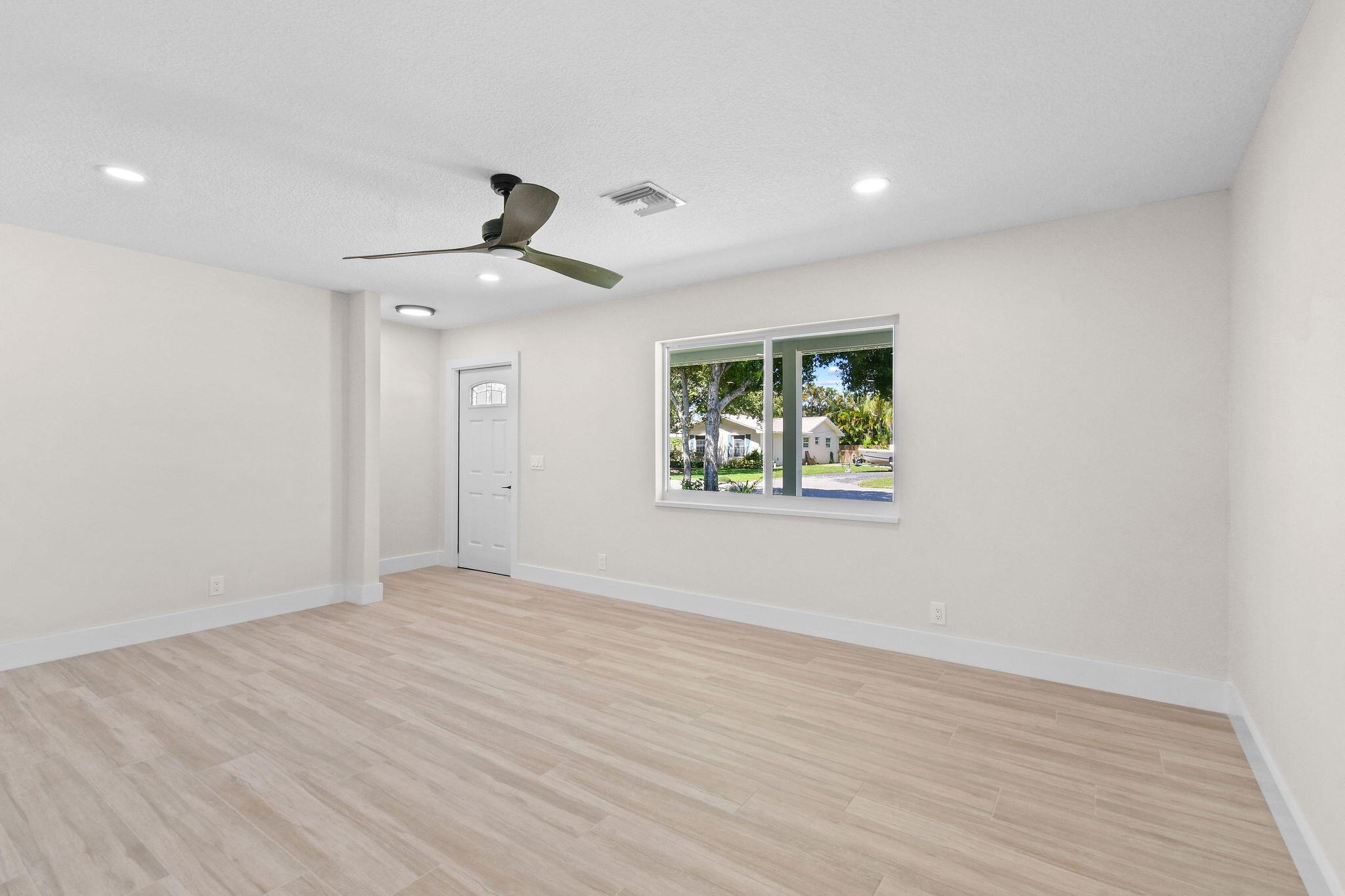 1522 Lance Road