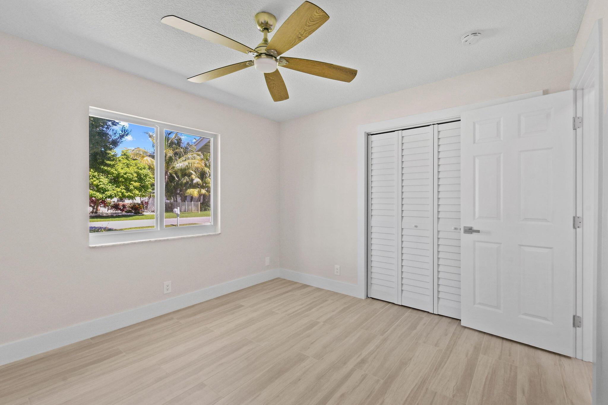 1522 Lance Road