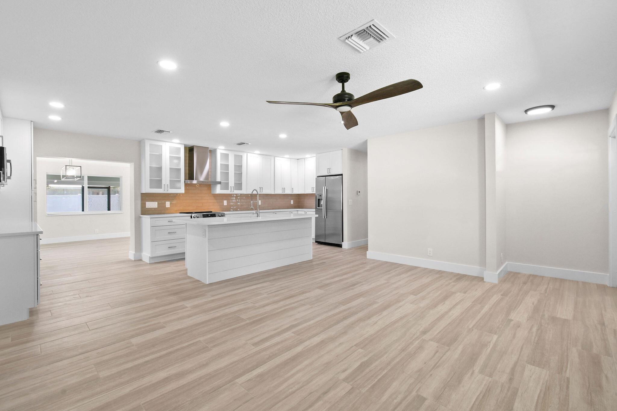 1522 Lance Road