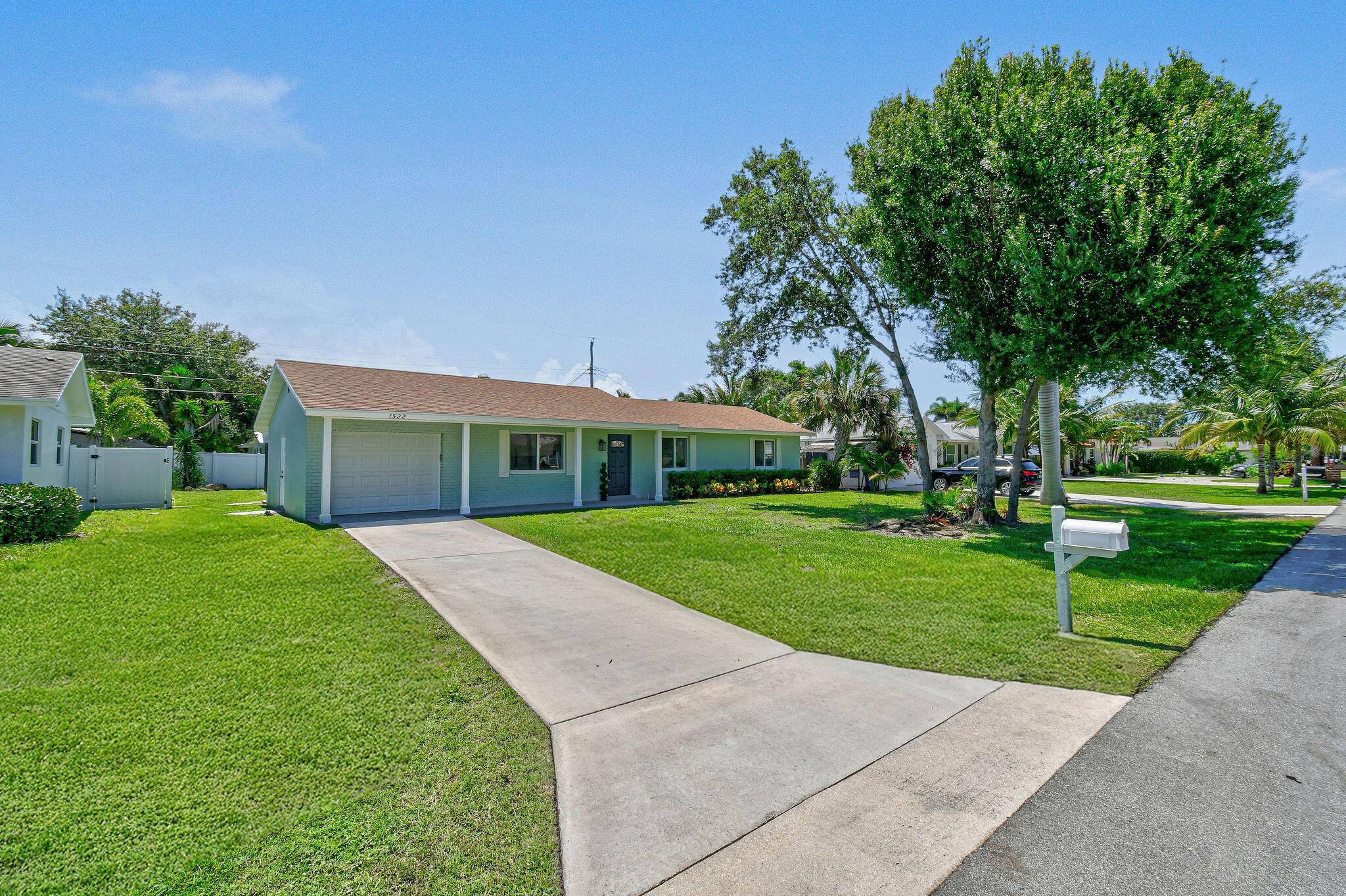 1522 Lance Road