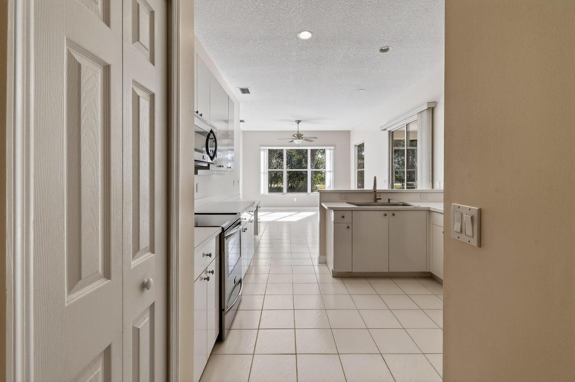 408 SW Horseshoe Bay, Port St. Lucie