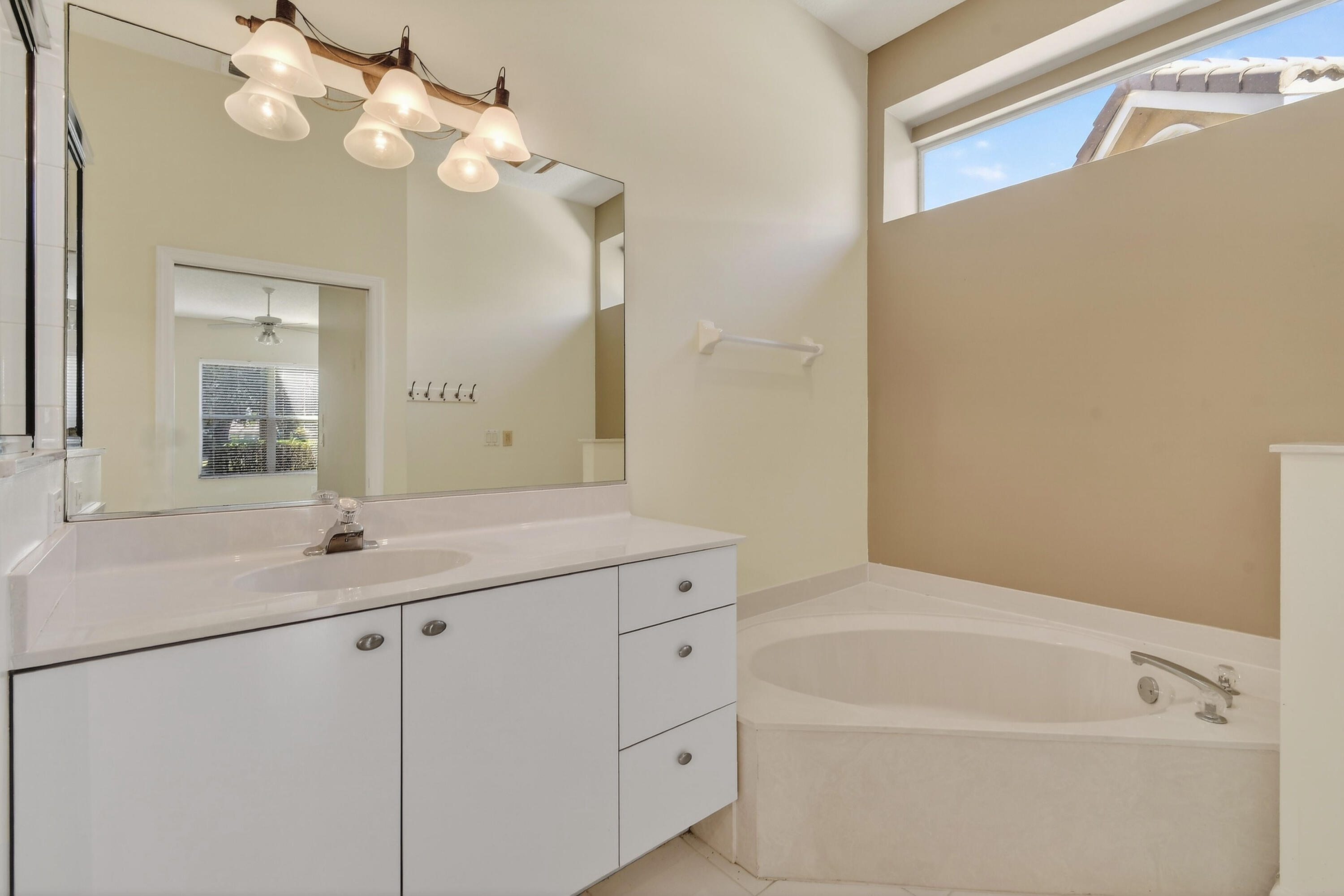 408 SW Horseshoe Bay, Port St. Lucie