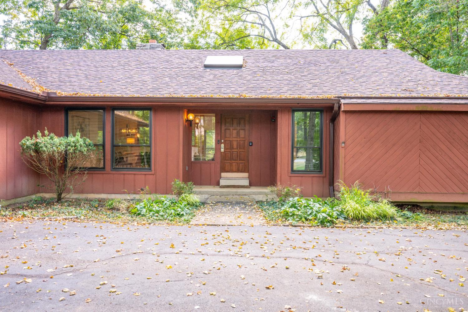 955 Woodcreek Drive